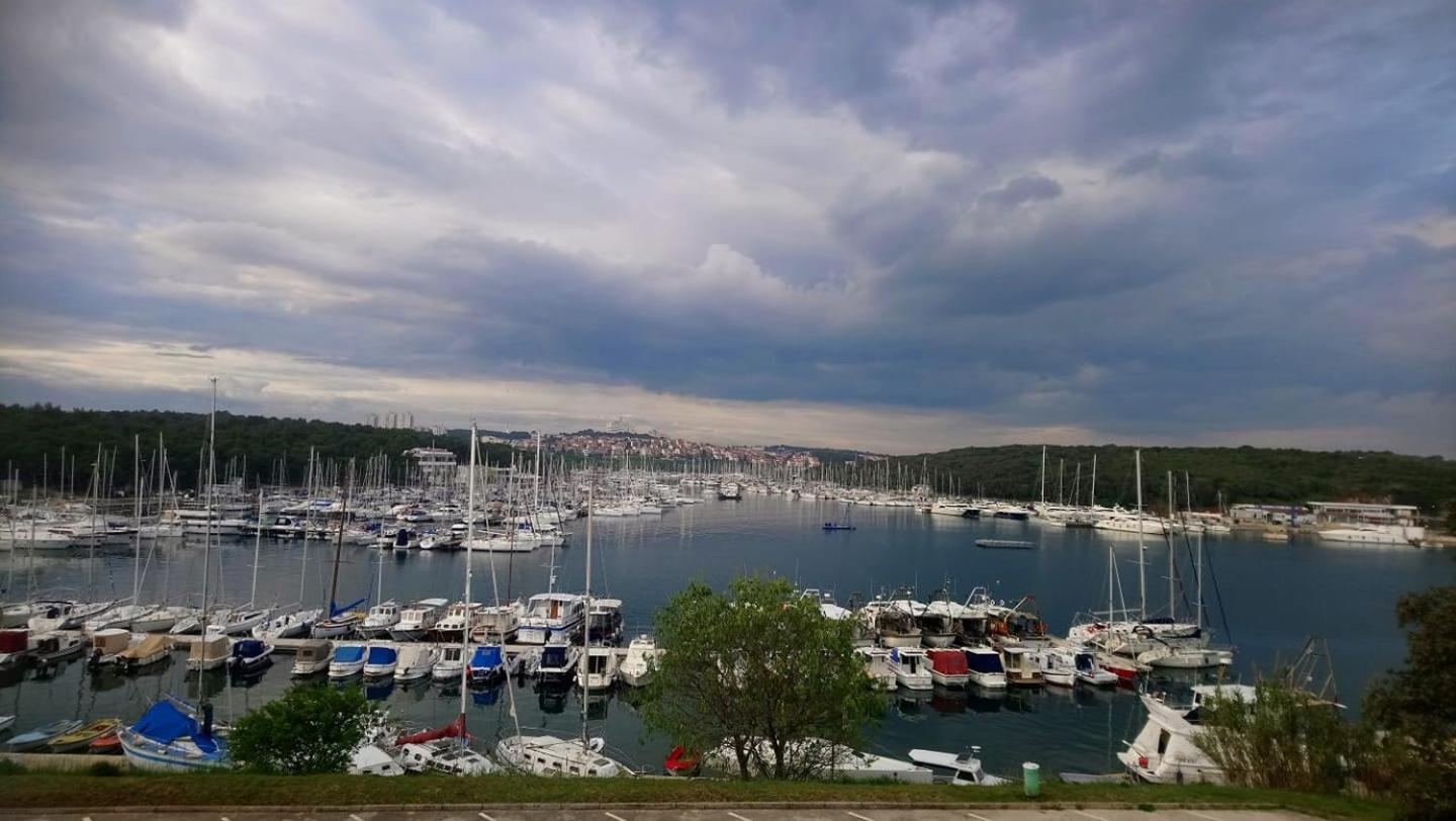 Apartments Cro Adria Stay Medulin Exterior foto
